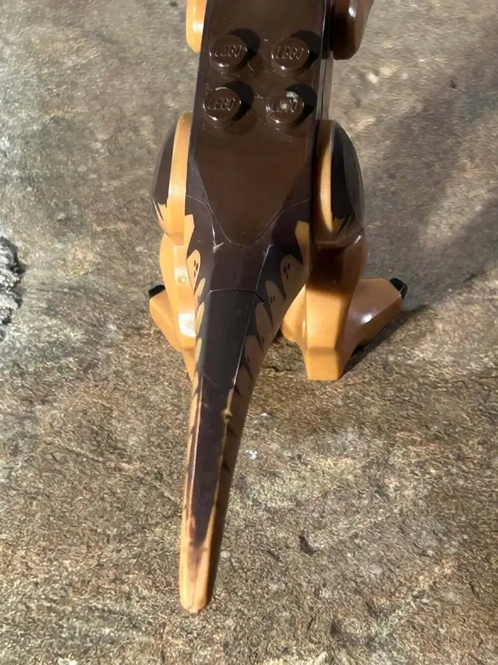 Lego Jurassic Park Minifigure Dinosaur Velociraptor Tan Dark Brown 75932! Read !